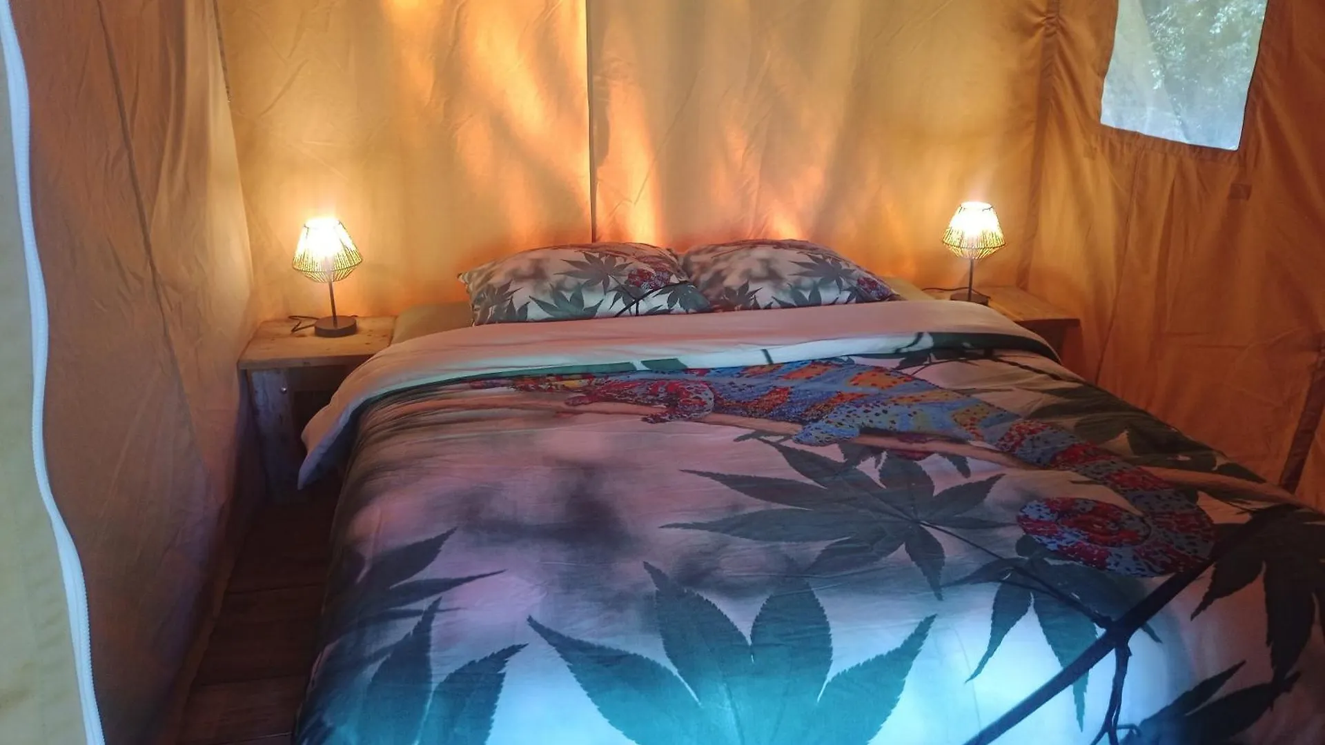 Camping La Cour D'Enchere Saint-Palais  0*, Saint-Palais (Allier) France