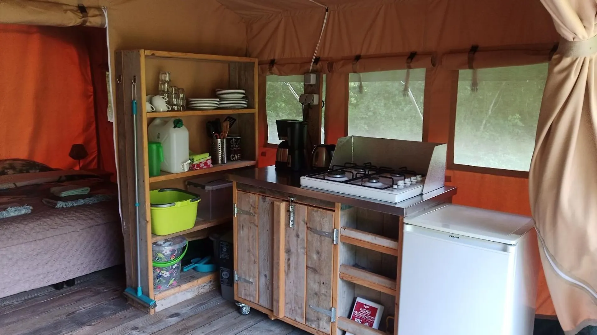 Camping La Cour D'Enchere Saint-Palais  Campsite Saint-Palais (Allier)